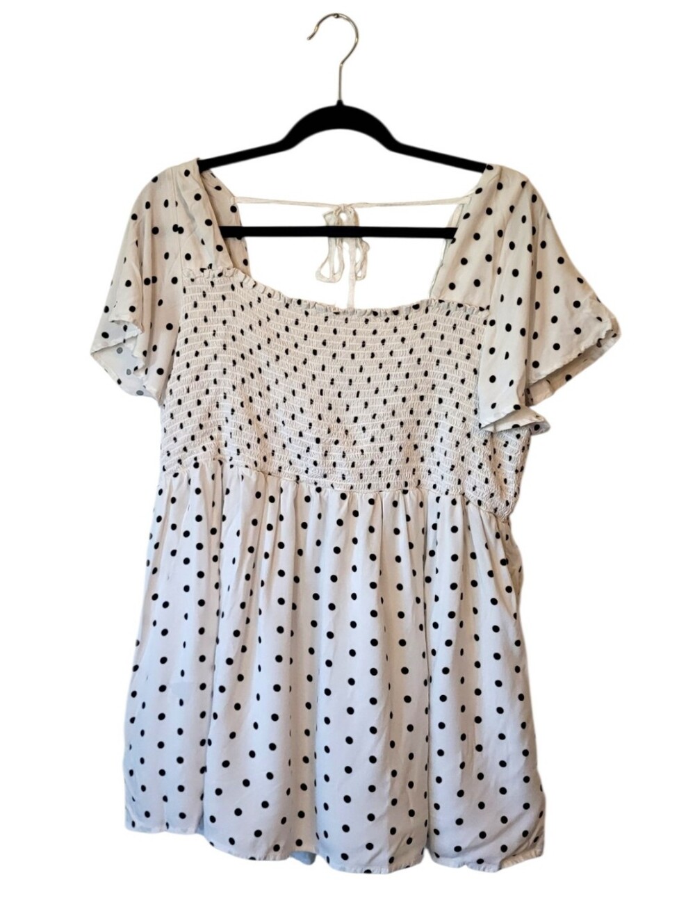 Torrid Smocked Polka Dot Black & White Short Sleeve Top Size 4/4X